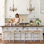 Jelang Libur Akhir Tahun, Dekor Ulang Dapur And