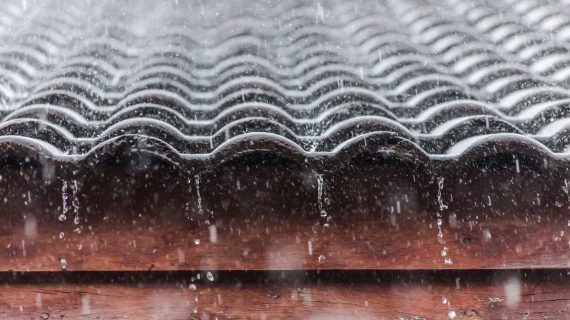 8 Cara Mencegah Rumah Bocor Paling Ampuh