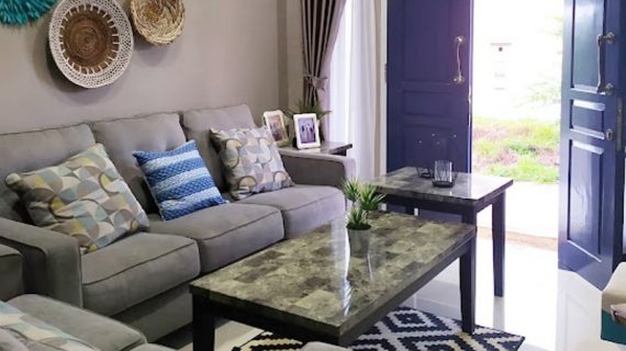 Wajib Coba! 6 Tips Menata Ruang Tamu Pintu Tengah Terbaik agar Terlihat Lebih Aesthetic