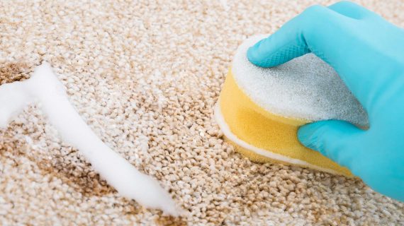 Mencuci Karpet Agar Tidak Bau Sehingga Bersih & Harum