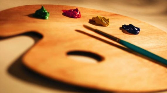 Teknik Melukis Akrilik untuk Pemula: Tips dan Trik Agar Hasil Maksimal