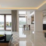 Tips Memilih Ukuran Granit Lantai (60×60 vs 80×80) Sesuai Luas Ruangan Agar Terkesan Mewah